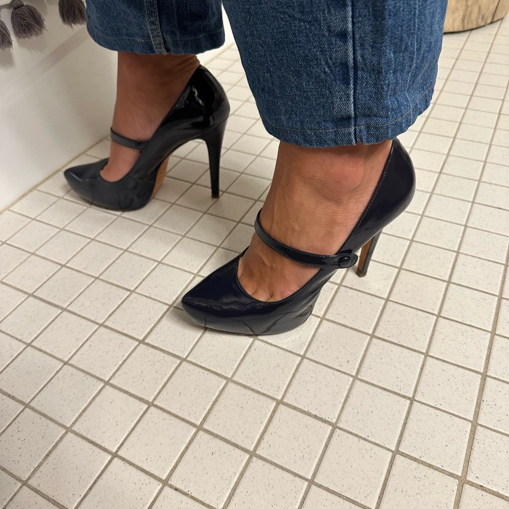 ALDO Pumps - Picture 10 of 11